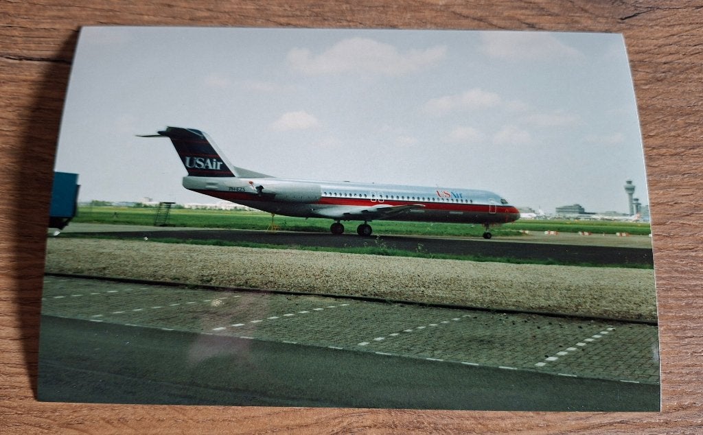 USAir vliegtuig op luchthaven - Vintage foto, Ophalen of Verzenden, Zo goed als nieuw, Kaart, Foto of Prent