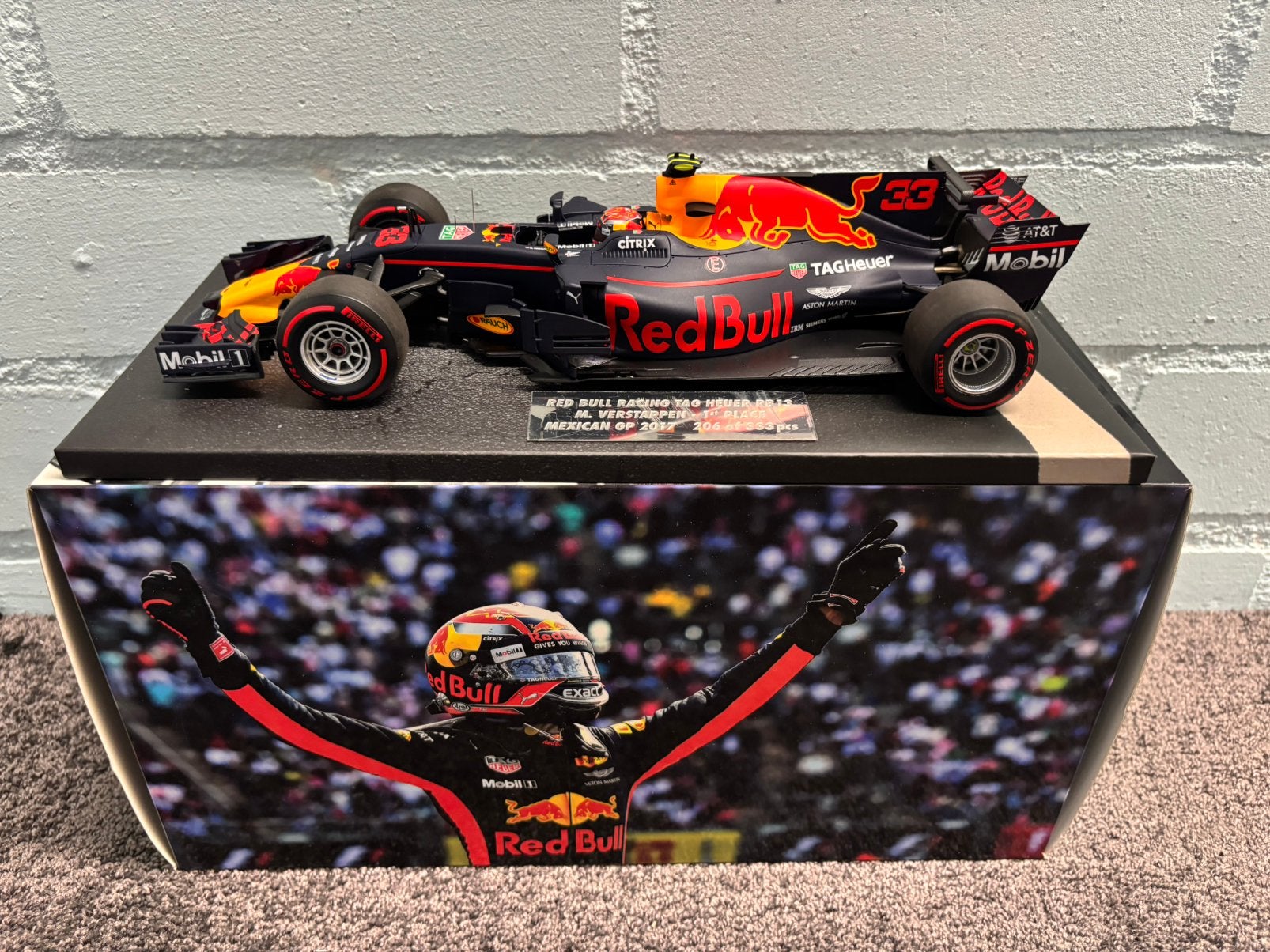Max verstappen RB13 winner mexico 2017 1:18 model, Ophalen of Verzenden, Zo goed als nieuw, Formule 1