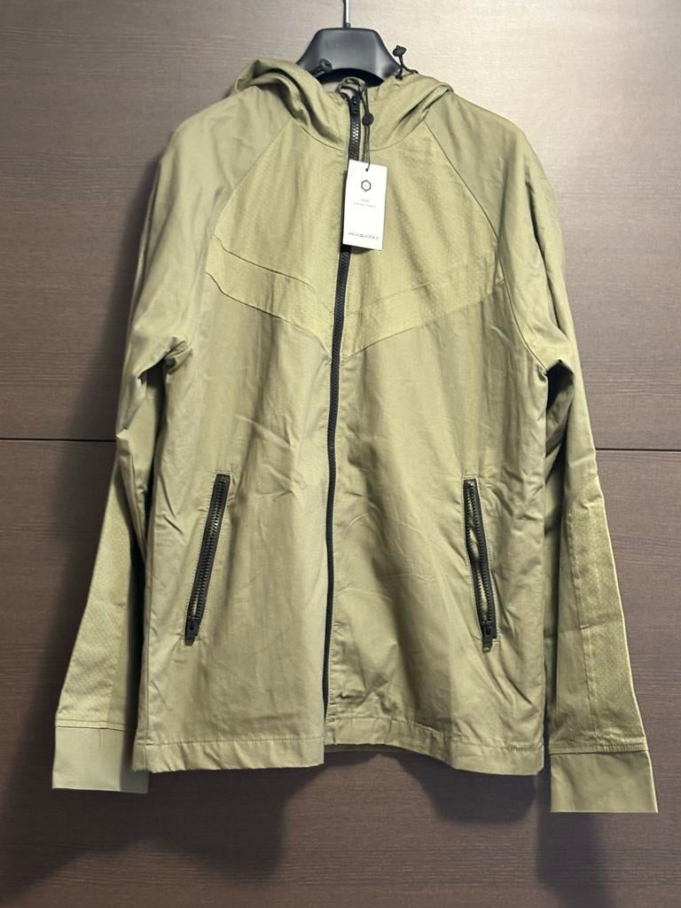Jack & Jones CORE Mossel Sport Jas - Nieuw met kaartjes, Ophalen of Verzenden, Nieuw, Maat 52/54 (L), Groen