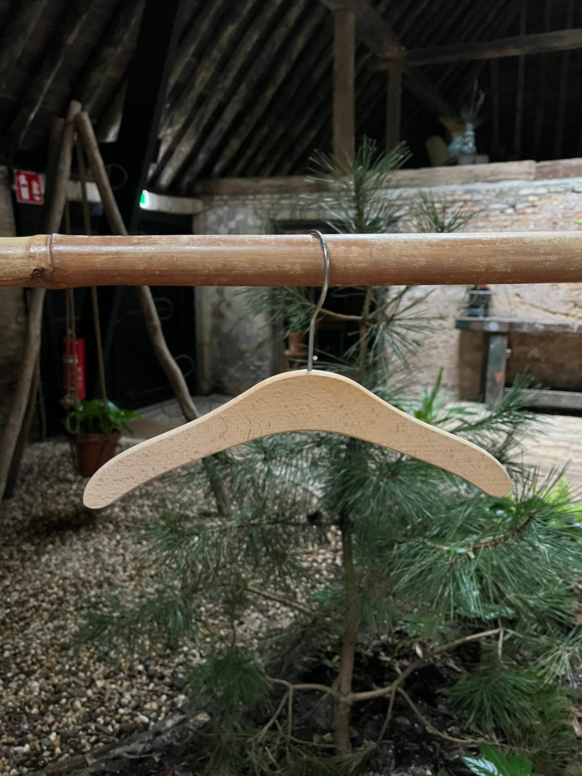 85 stuks kledinghangers baby en kinderkleding, Ophalen of Verzenden, Zo goed als nieuw, Hout, Kinderen