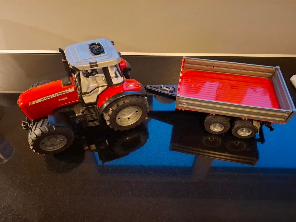 Bruder trekker Massey Ferguson 7480, Ophalen, Zo goed als nieuw, Tractor of Landbouw