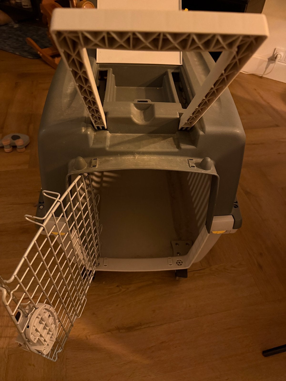 XXL Hondenbench / Grote Kattenbak op wielen 70 cm, Dieren en Toebehoren, Hondenhokken, Ophalen, Minder dan 65 cm, Zo goed als nieuw