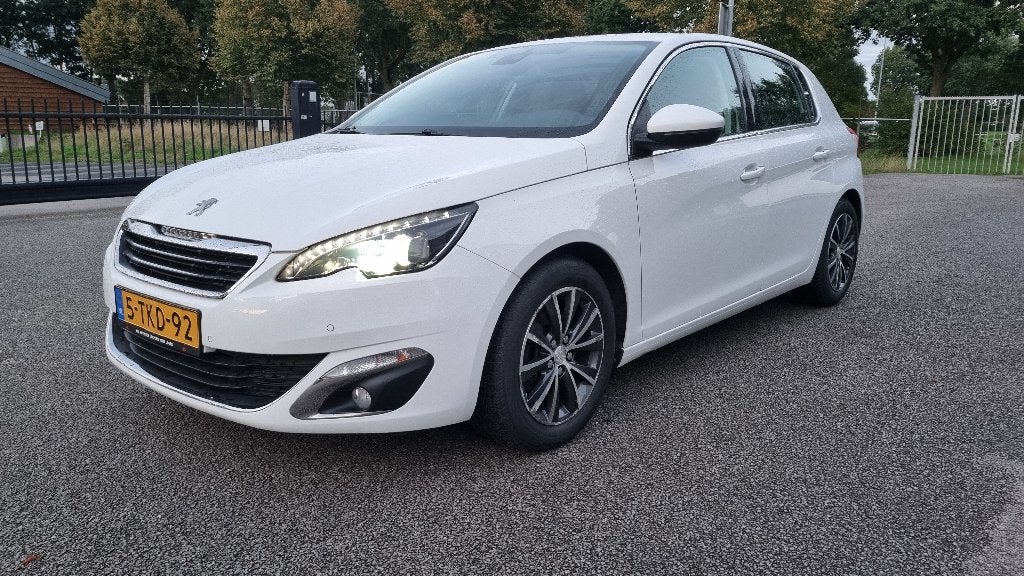 Peugeot 308 1.6 THP 125 Allure 5drs 2014 Full LED Trekhaak, Auto's, Euro 5, Parkeersensor, Zwart, 4 cilinders