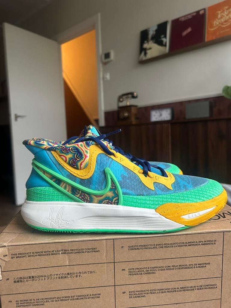 Kyrie Irving basketbal schoenen *nieuw* maat 39, Ophalen, Overige kleuren, Sportschoenen, Nieuw