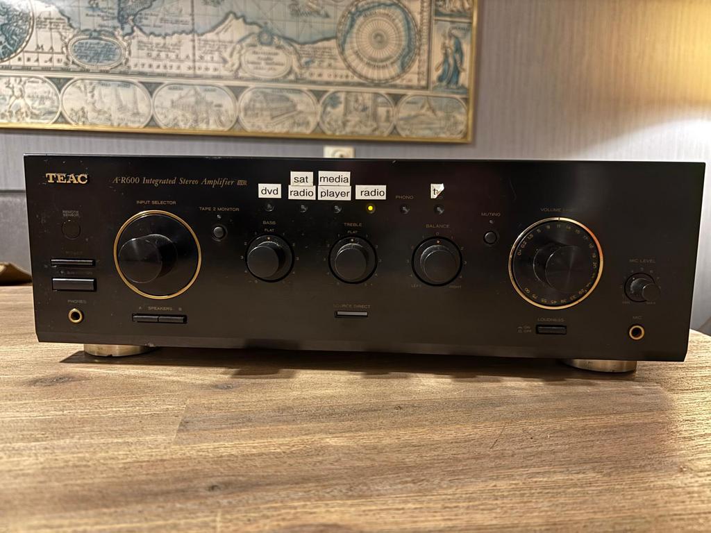 Stereo versterker Teac, Audio, Tv en Foto, Versterkers en Receivers, Ophalen of Verzenden, Zo goed als nieuw, Overige merken