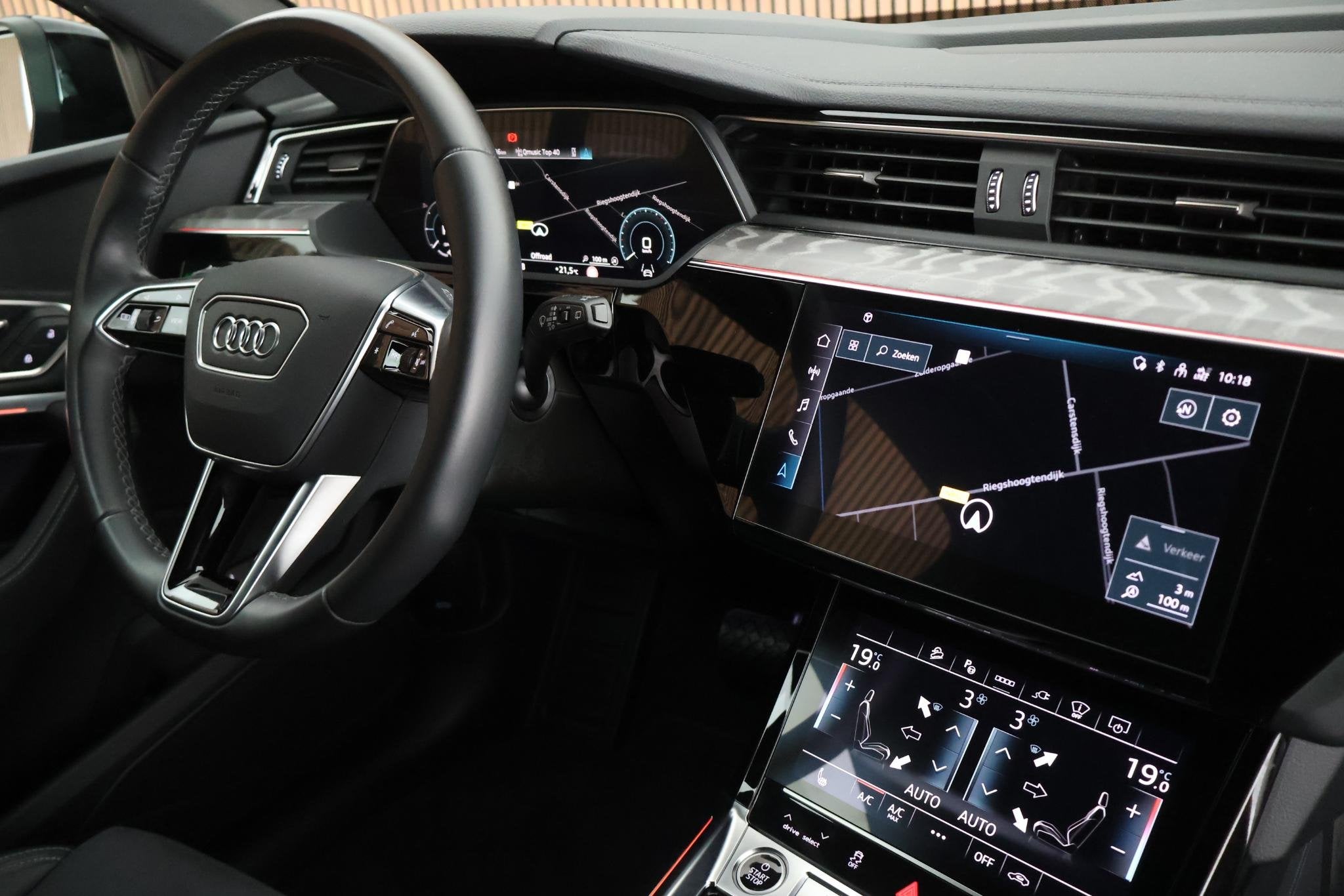 Audi Q8 e-tron 50 quattro 340pk Advanced Edition 95 kWh SOH, Automaat, Zwart, 95 kWh, 2000 kg