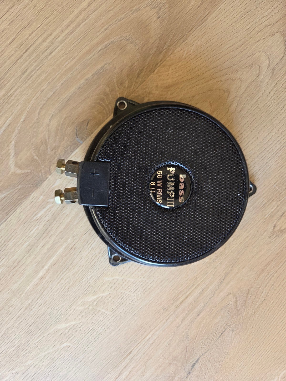 Bass Pump III 50W RMS 8 Ohm Bass Shaker, Audio, Tv en Foto, Overige merken, Gebruikt, Overige typen, Ophalen of Verzenden