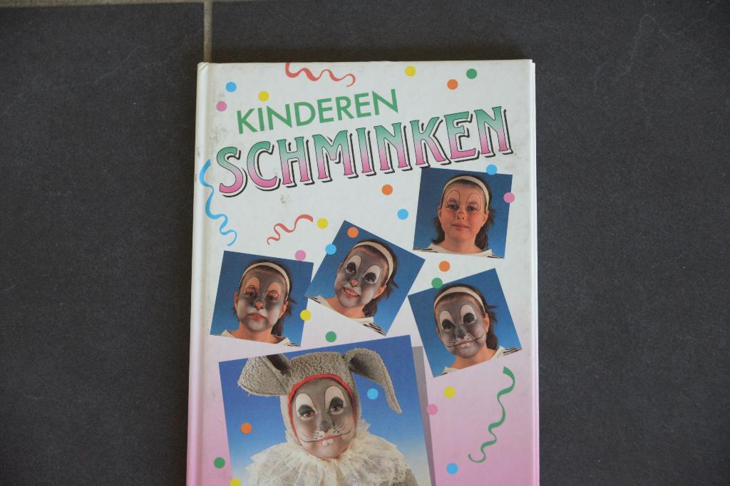 Kinderen schminken., Boeken, Ophalen of Verzenden, Zo goed als nieuw, Overige onderwerpen, Geschikt voor kinderen