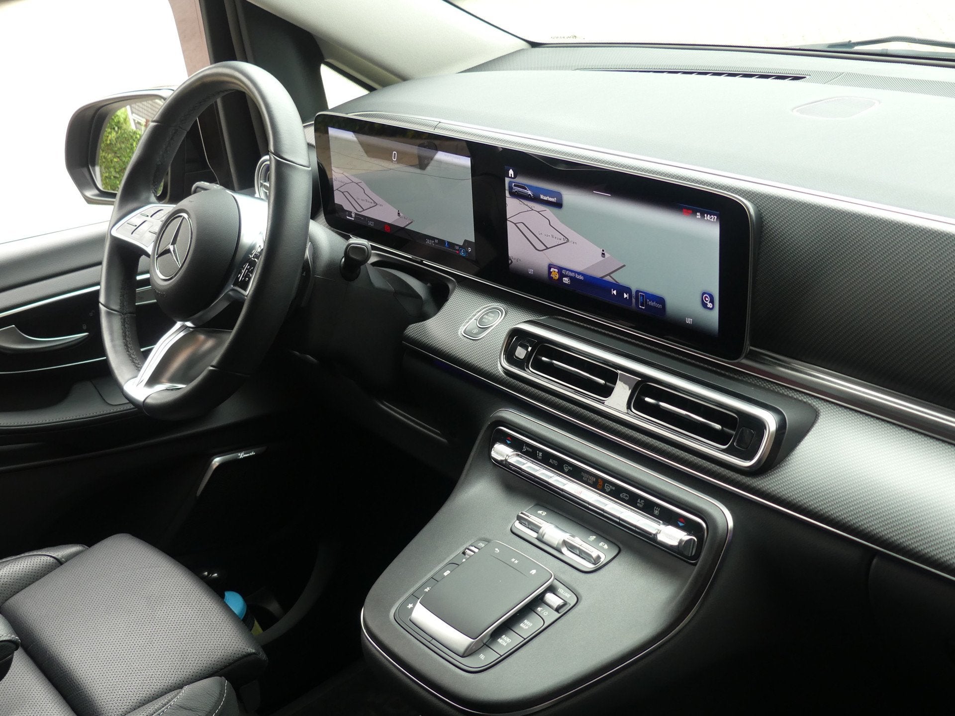 Mercedes-Benz V-Klasse 300d Lang AMG 4-Matic Dubbel Cabine S, Auto's, Automaat, Dealer onderhouden, Achterwielaandrijving, Gebruikt