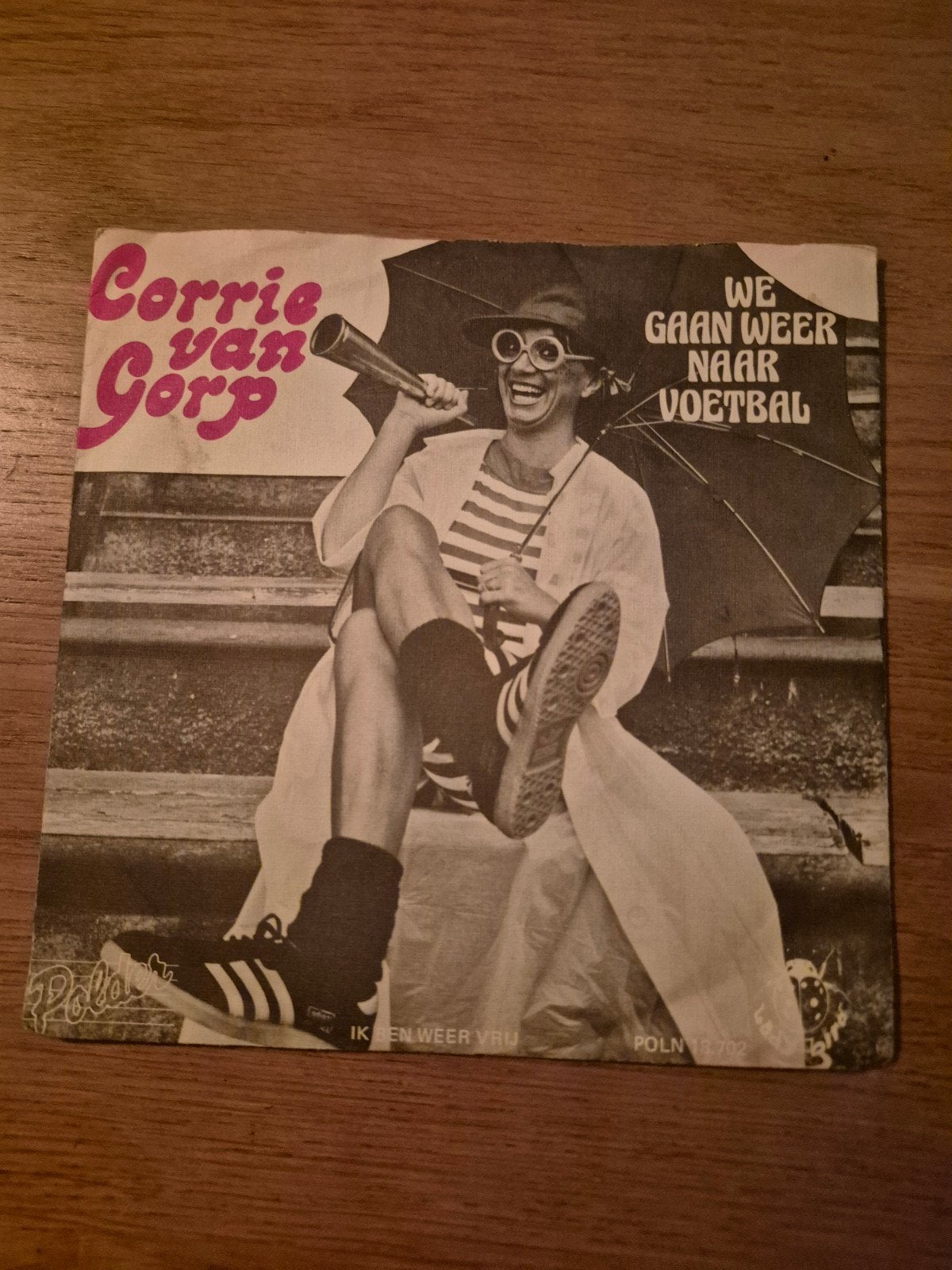 Corrie van Gorp - We Gaan Weer Naar Voetbal (Single), Ophalen of Verzenden, Gebruikt, Nederlandstalig