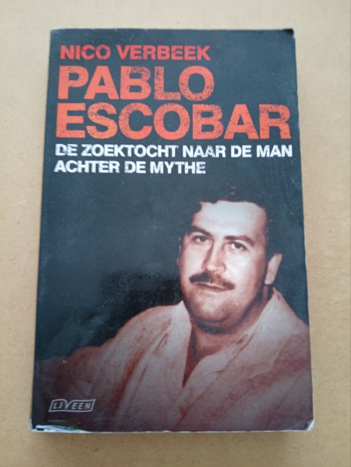 N. Verbeek - Pablo Escobar, Ophalen of Verzenden, Zo goed als nieuw, N. Verbeek, Sport