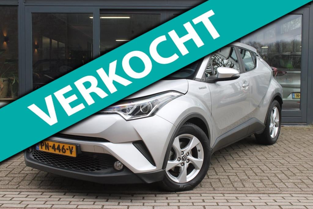 Toyota C-HR 1.8 Hybrid Dynamic | Keyless | Trekhaak | Camera, 4 cilinders, 26 km/l, Hybride Elektrisch/Benzine, SUV of Terreinwagen