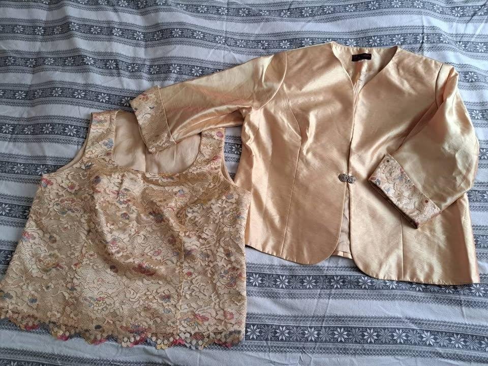 Nicchi gouden blazer met kanten top, XL, Kleding | Dames, Jasjes, Kostuums en Pakken, Kostuum of Pak, Maat 46/48 (XL) of groter