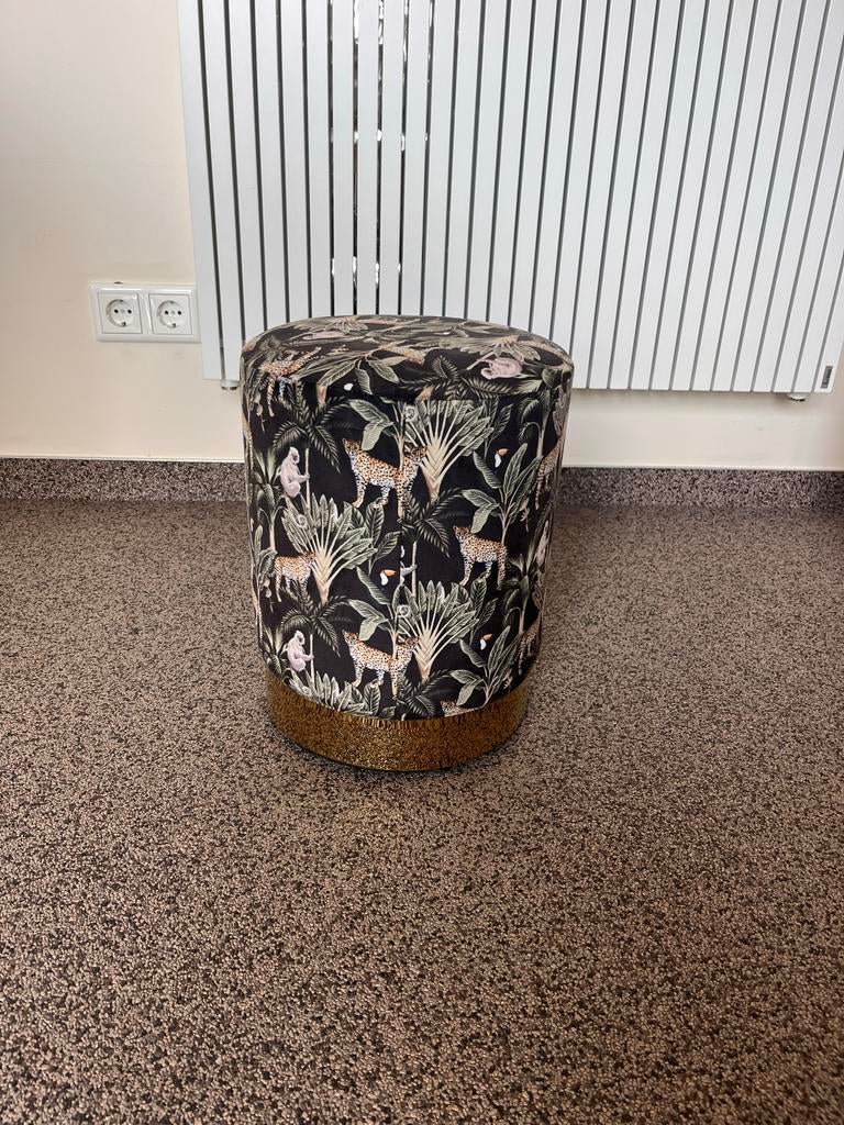 Poef met jungleprint, Huis en Inrichting, Ophalen, Minder dan 50 cm, Rond, Minder dan 50 cm