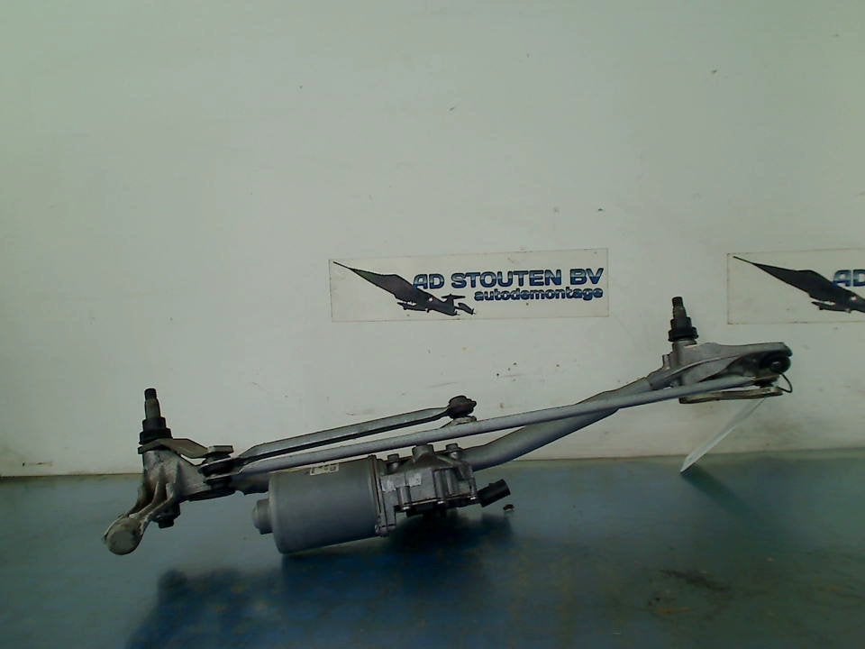Ruitenwisser Mech + Motor 3 serie Touring (E91) 2008, Gebruikt, Petuelring 130, München 80809, , Duitsland, BMW, Bayerische Motoren Werke AG