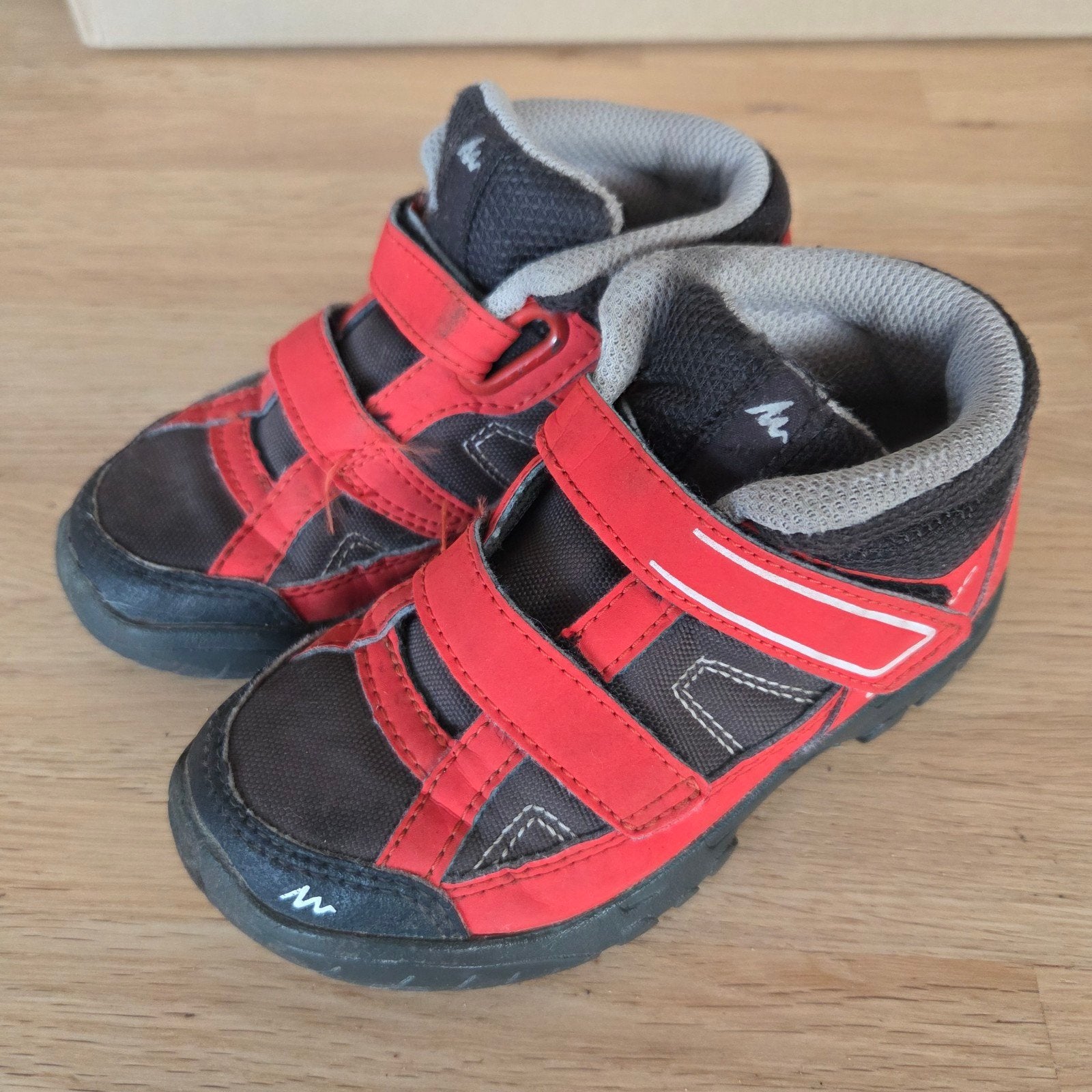 Wandelschoenen maat 25/26 quechua oranje, Kinderen en Baby's, Kinderkleding | Schoenen en Sokken, Gebruikt, Quechua, Jongen of Meisje