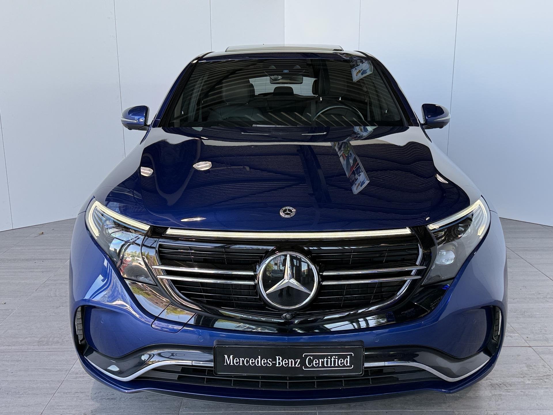 Mercedes-Benz EQC 400 4MATIC AMG Line Premium Plus 80 kWh |, Auto's, Automaat, Automatische klimaatregeling, Zwart, 2395 kg