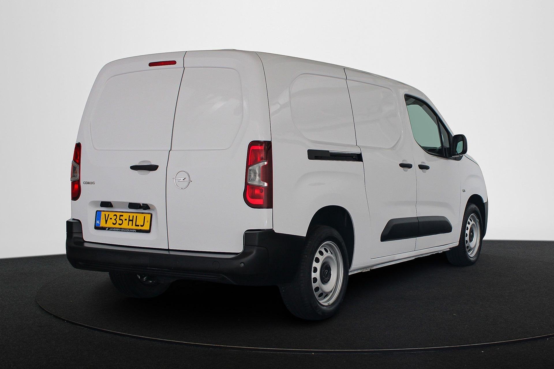 Opel Combo 1.5 BlueHDi 100 S&S L2 Apple CarPlay Achteruitrij, Voorwielaandrijving, Stof, Euro 6, 4 cilinders