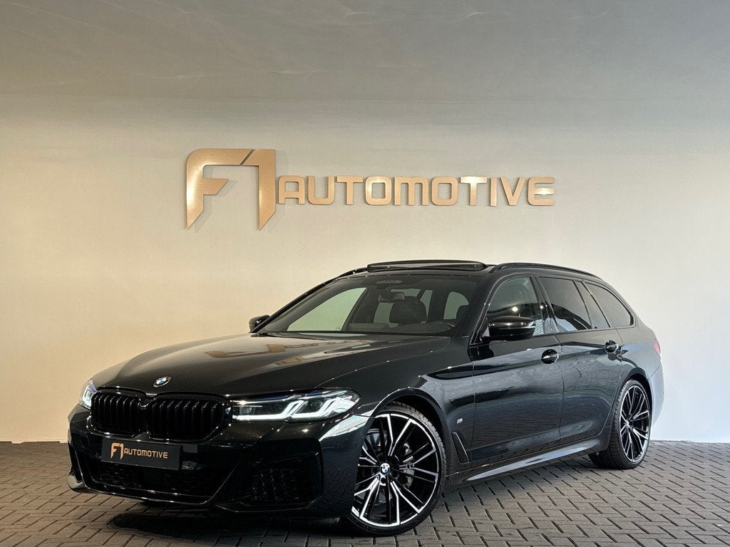 BMW 5-serie Touring 530i High Ex M Sport Pano|Memory|Laser, Auto's, BMW, Automaat, 1998 cc, Gebruikt, 4 cilinders