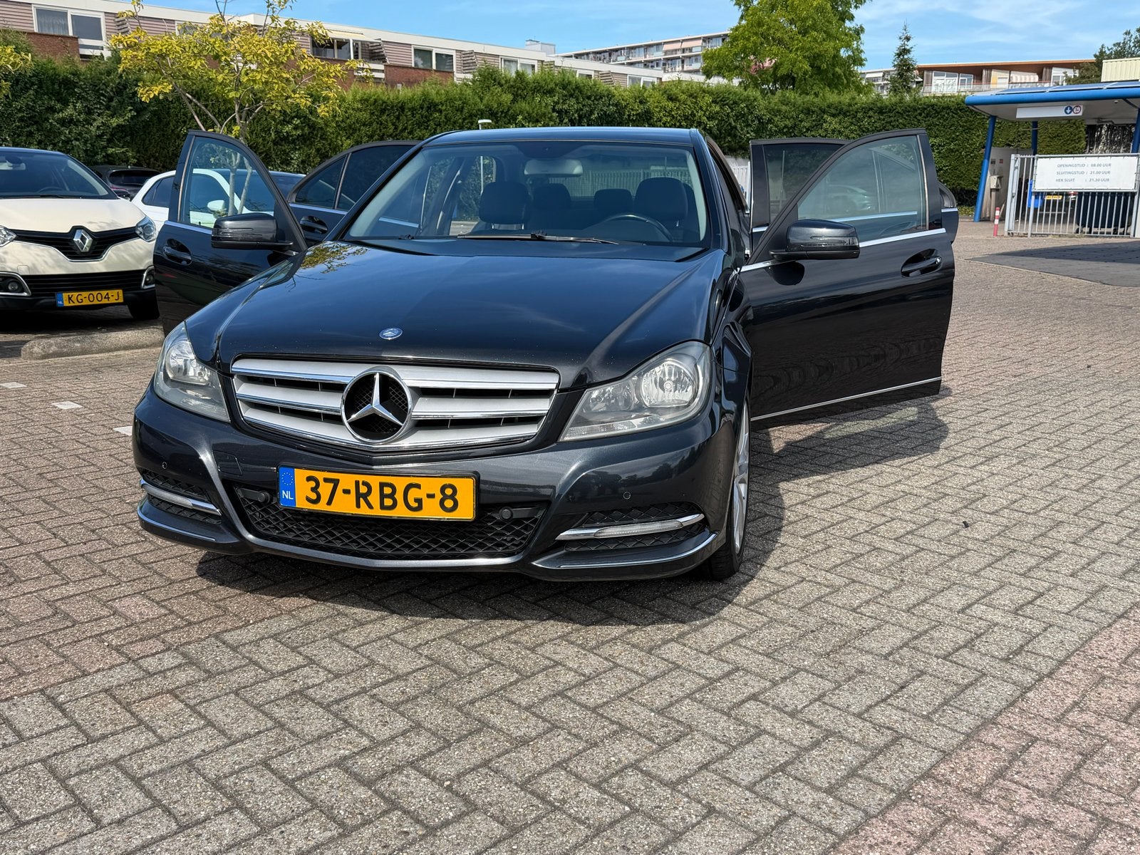 Mercedes-Benz C-Klasse C180 BE Aut7 2011 Zwart, Auto's, Automaat, 745 kg, 1800 kg, 1796 cc