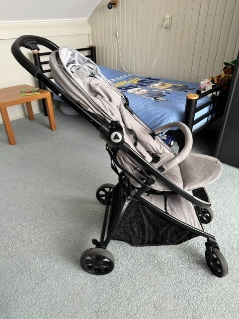 TopMark Buggy STAY II GRAY (2022), Kinderen en Baby's, Ophalen, Zo goed als nieuw, Overige merken, Verstelbare rugleuning