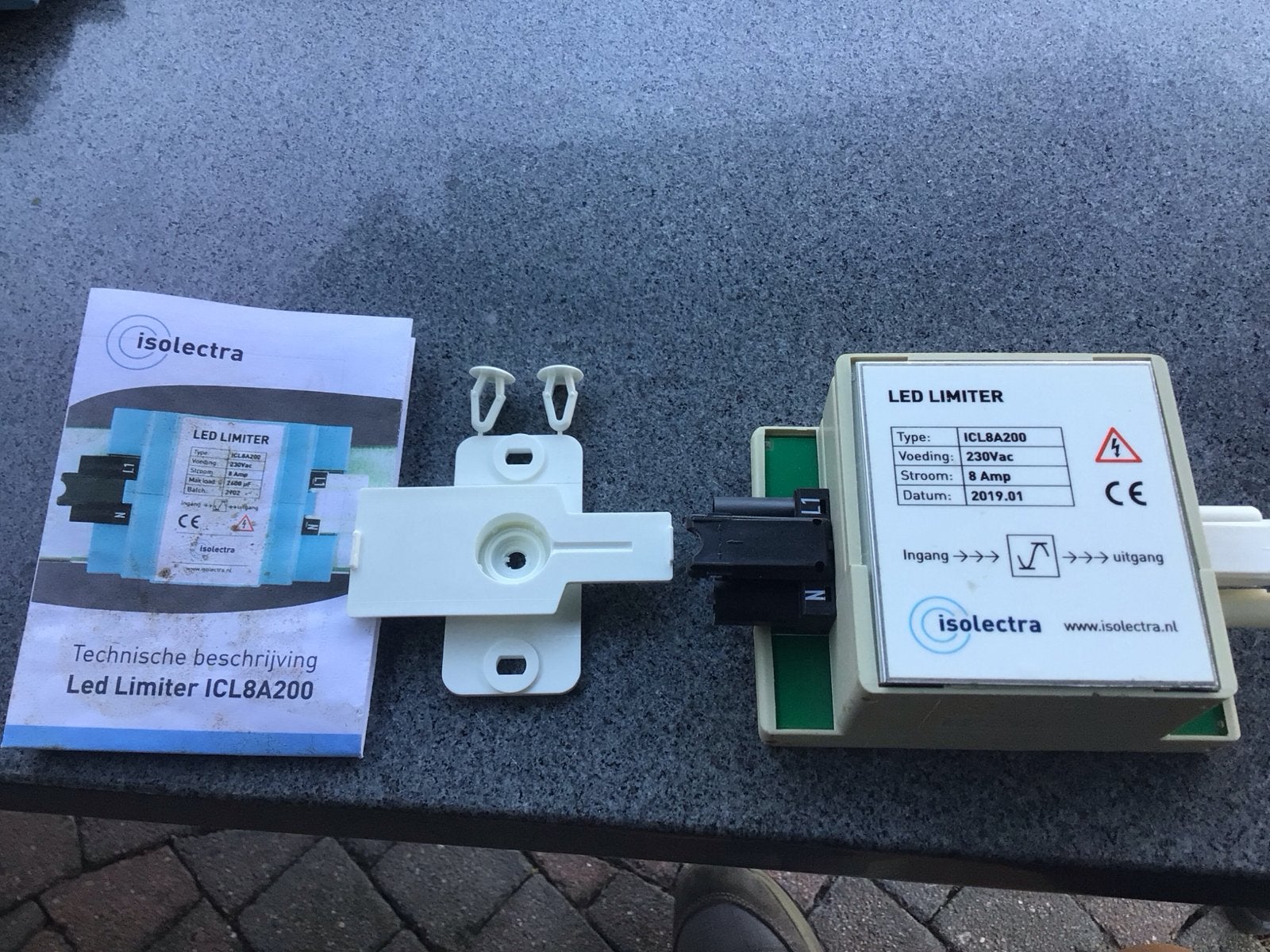 Isolectra LED Limiter ICL 8A200 - Stroombegrenzer 1800VA, Ophalen of Verzenden, Gebruikt, Overige typen
