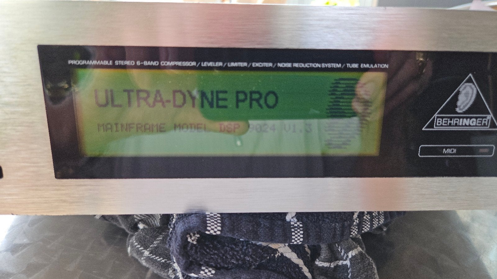 BEHRINGER ULTRADYNE PRO DSP9024 6 BAND U1:3 zie beschrijving, Ophalen of Verzenden, Zo goed als nieuw