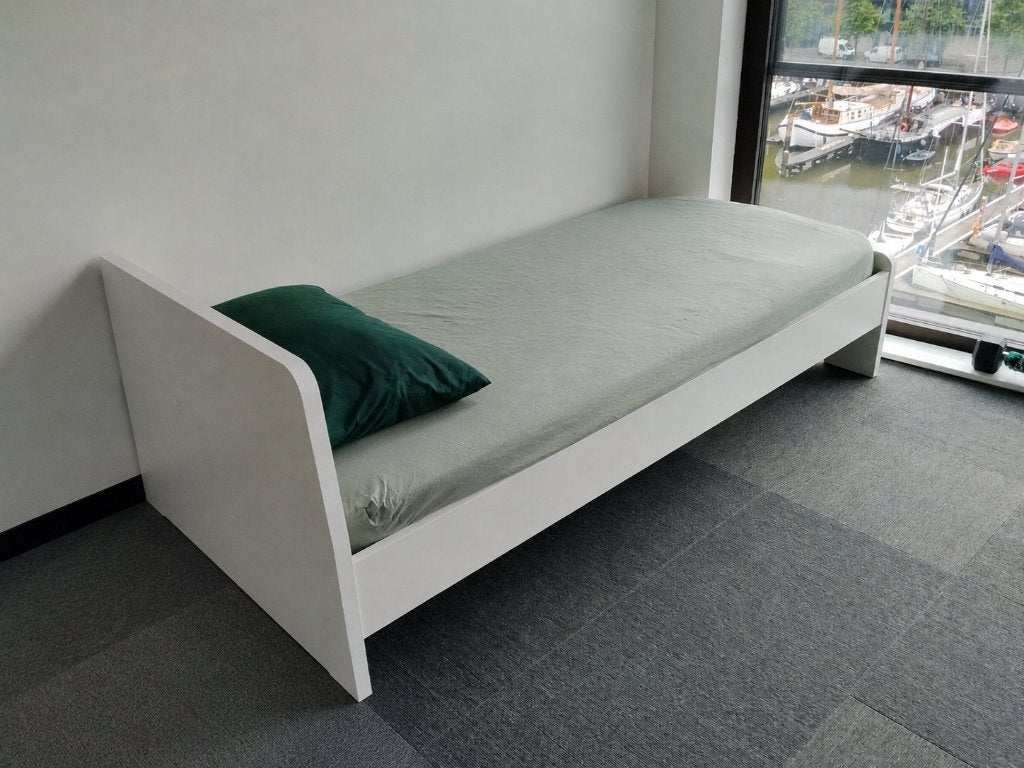 White Ikea Bed 90x200 + Mattress, Ophalen, 90 cm, Eenpersoons, Wit