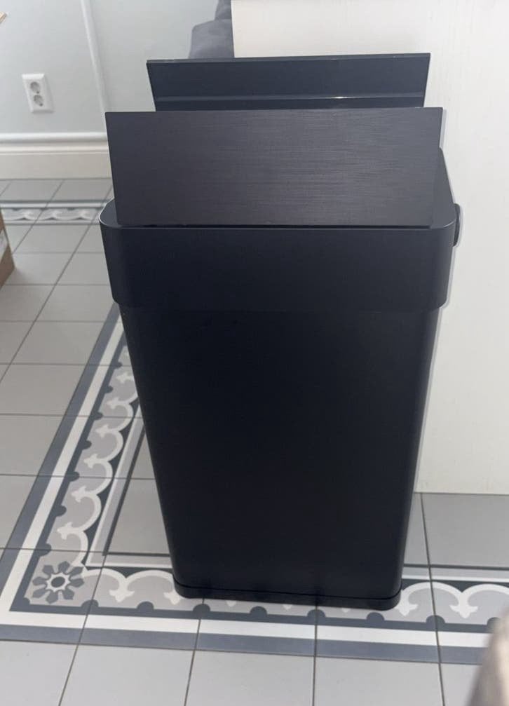 Nieuwe zwarte rvs prullenbak met dubbele klepopening +sensor, Ophalen, 50 – 75, Nieuw, 40 liter of meer