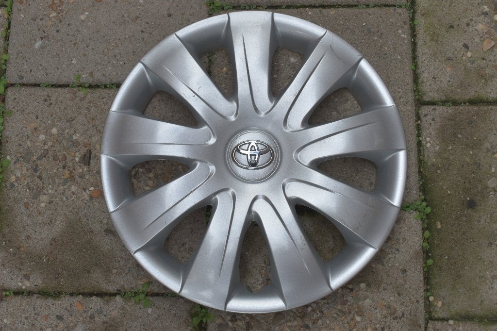 1 losse originele wieldop Toyota Yaris 15 inch (Model 1), Ophalen of Verzenden, Gebruikt