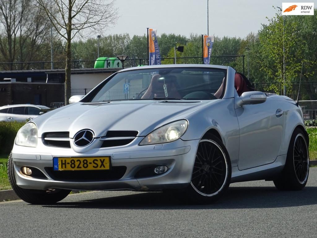 Mercedes-Benz SLK-klasse 200 K AUTOMAAT LEER/AC/CRUISE/APK, Auto's, Automaat, Achterwielaandrijving, Gebruikt, 4 cilinders