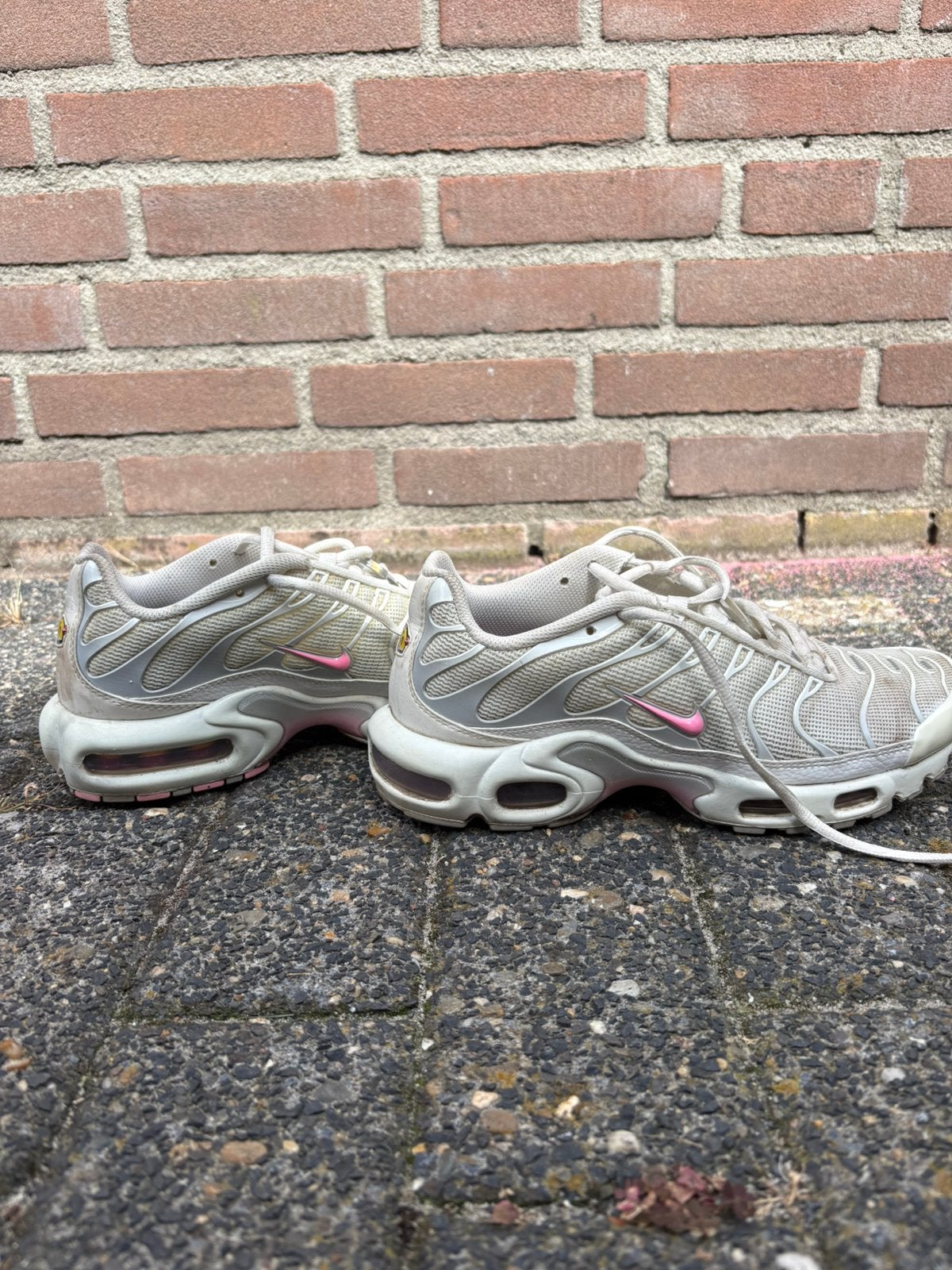 Nike TN schoenen voor dames (roze met wit), Wit, Ophalen of Verzenden, Sneakers of Gympen, Zo goed als nieuw