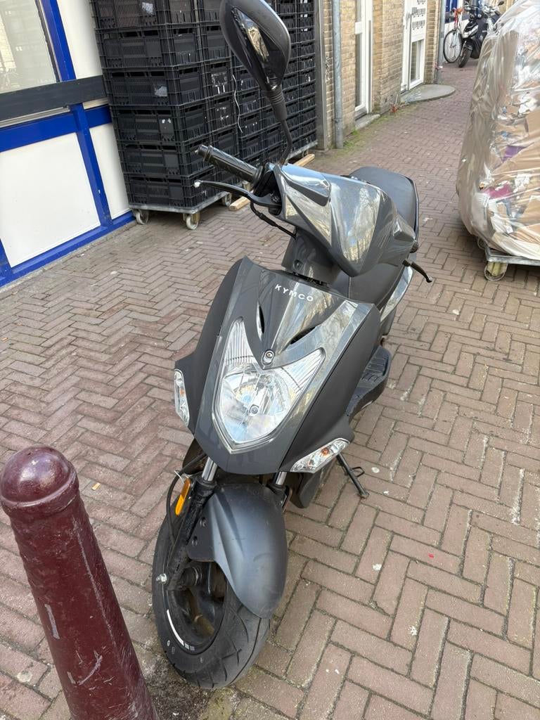 Kymco agility 2016, Fietsen en Brommers, Scooters | Kymco, Ophalen of Verzenden, Zo goed als nieuw, Benzine, Agility