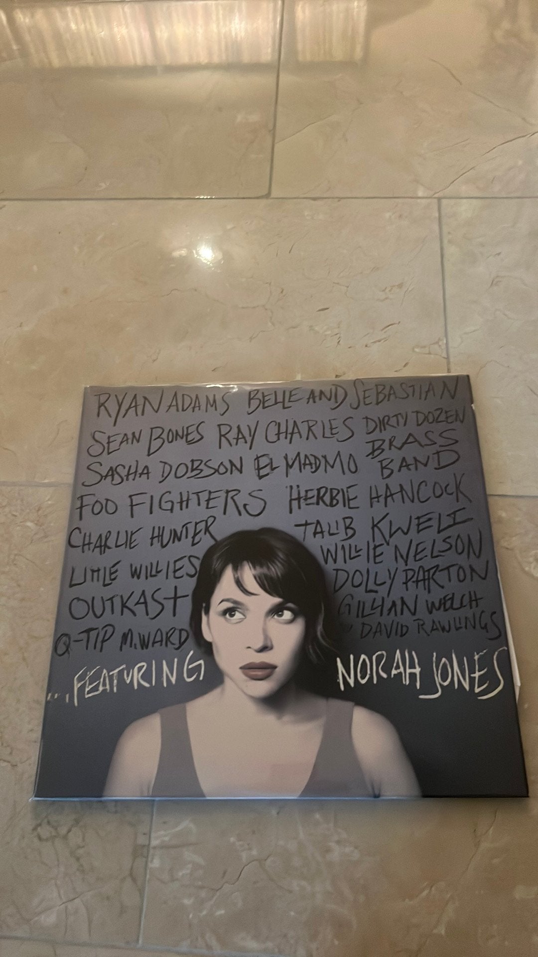 LP Norah Jones featuring /, Ophalen of Verzenden, Zo goed als nieuw, LP