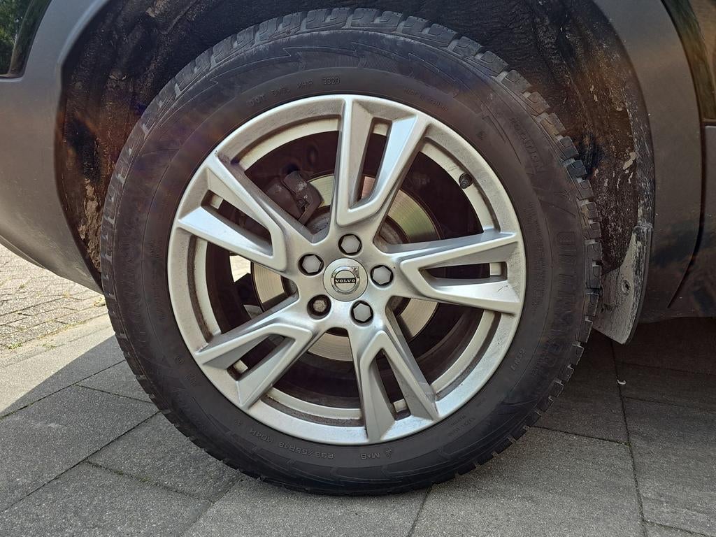 originele Volvo XC40 winterset 18 inch compleet, Auto-onderdelen, Banden en Velgen, 18 inch, Banden en Velgen, 235 mm, Winterbanden
