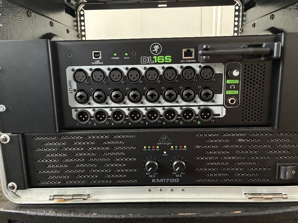 PA installatie 16 kanaals, Ophalen, Zo goed als nieuw, 500 tot 1000 watt, P.A.
