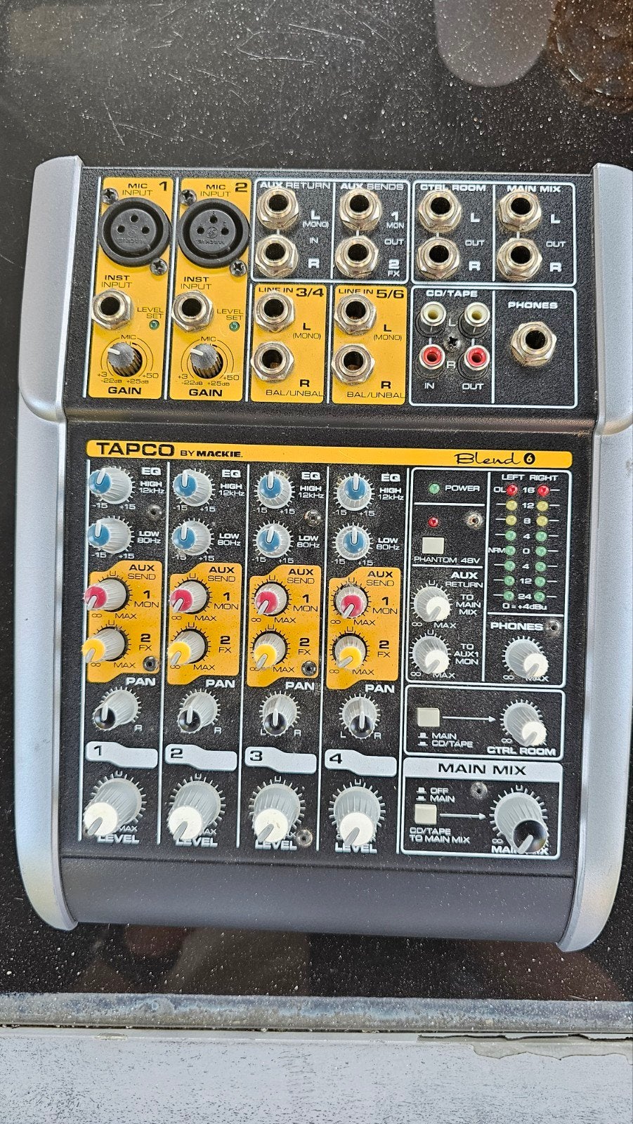 Tapco by Mackie Blend 6 Mixer in koffer, Muziek en Instrumenten, Ophalen of Verzenden, Gebruikt, 5 tot 10 kanalen, Microfooningang