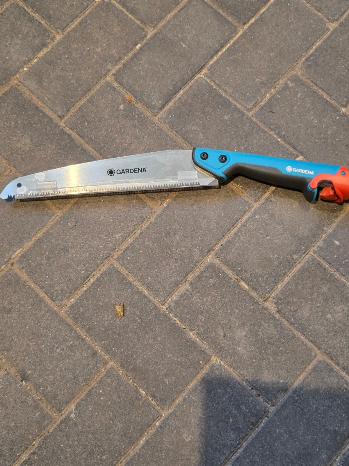 te koop Gardena snoeizaag €10,- zgan 1 x gebruikt, Ophalen, Zo goed als nieuw, Gardena