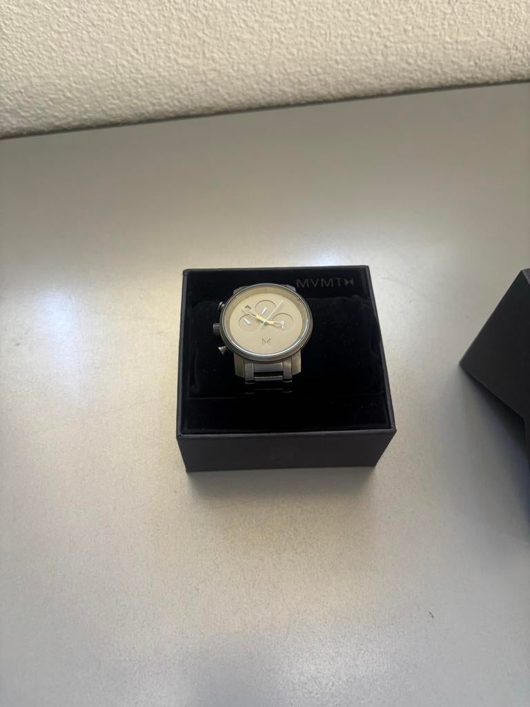 MVMT horloge met beschadigd glas, Sieraden, Tassen en Uiterlijk, Horloges | Heren, Overige merken, Staal, Gebruikt, Staal