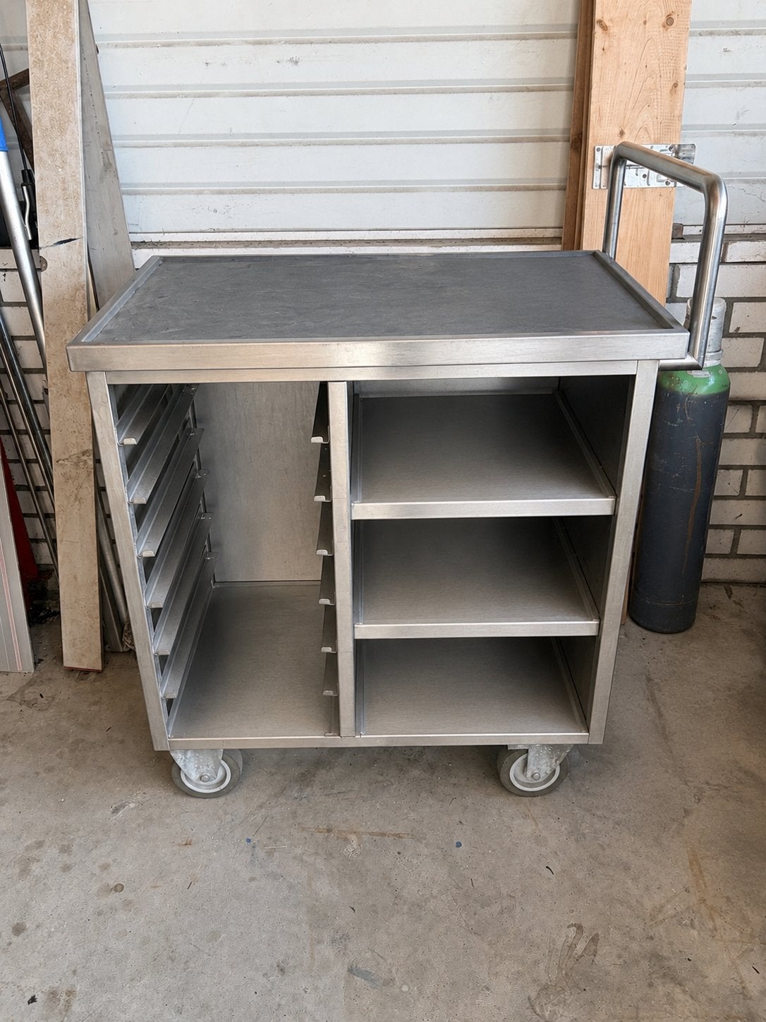 RVS verrijdbare werktafel / werkwagen op wielen, Doe-het-zelf en Verbouw, Werkbanken, Ophalen, Gebruikt