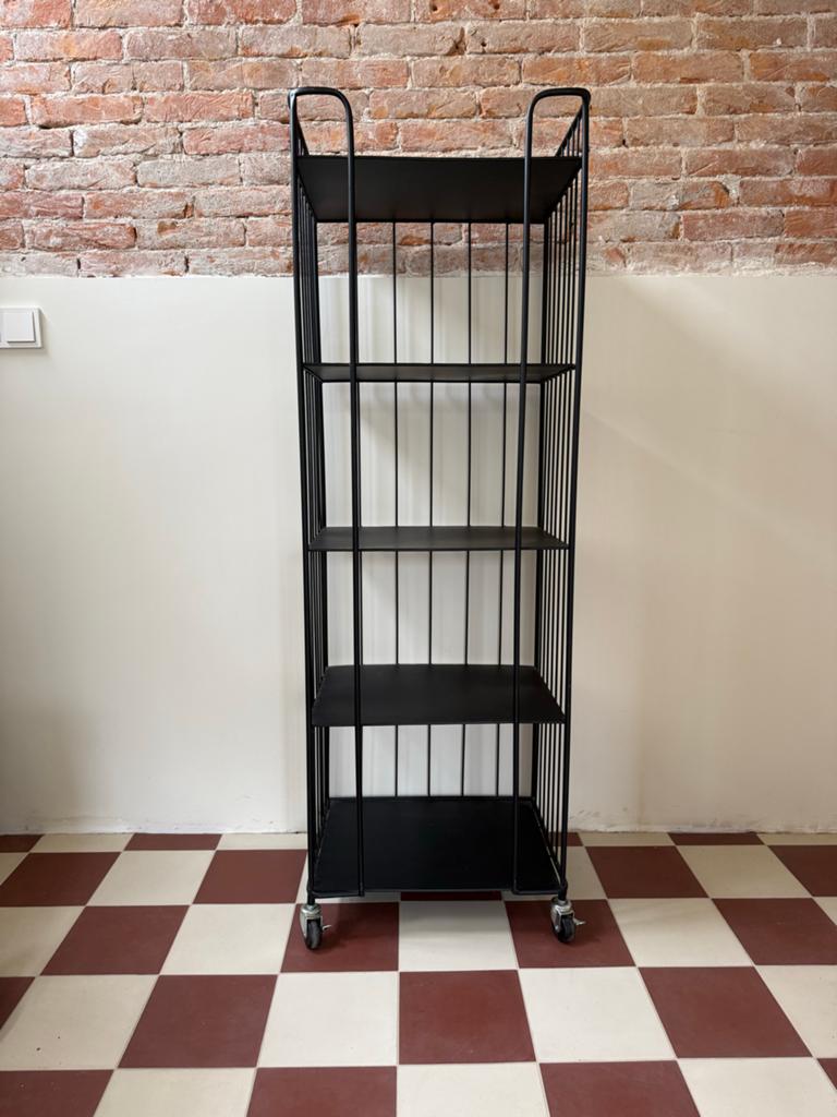Bakkerskastje Karwei - Zwart metalen rek op wielen, Huis en Inrichting, Ophalen, Gebruikt