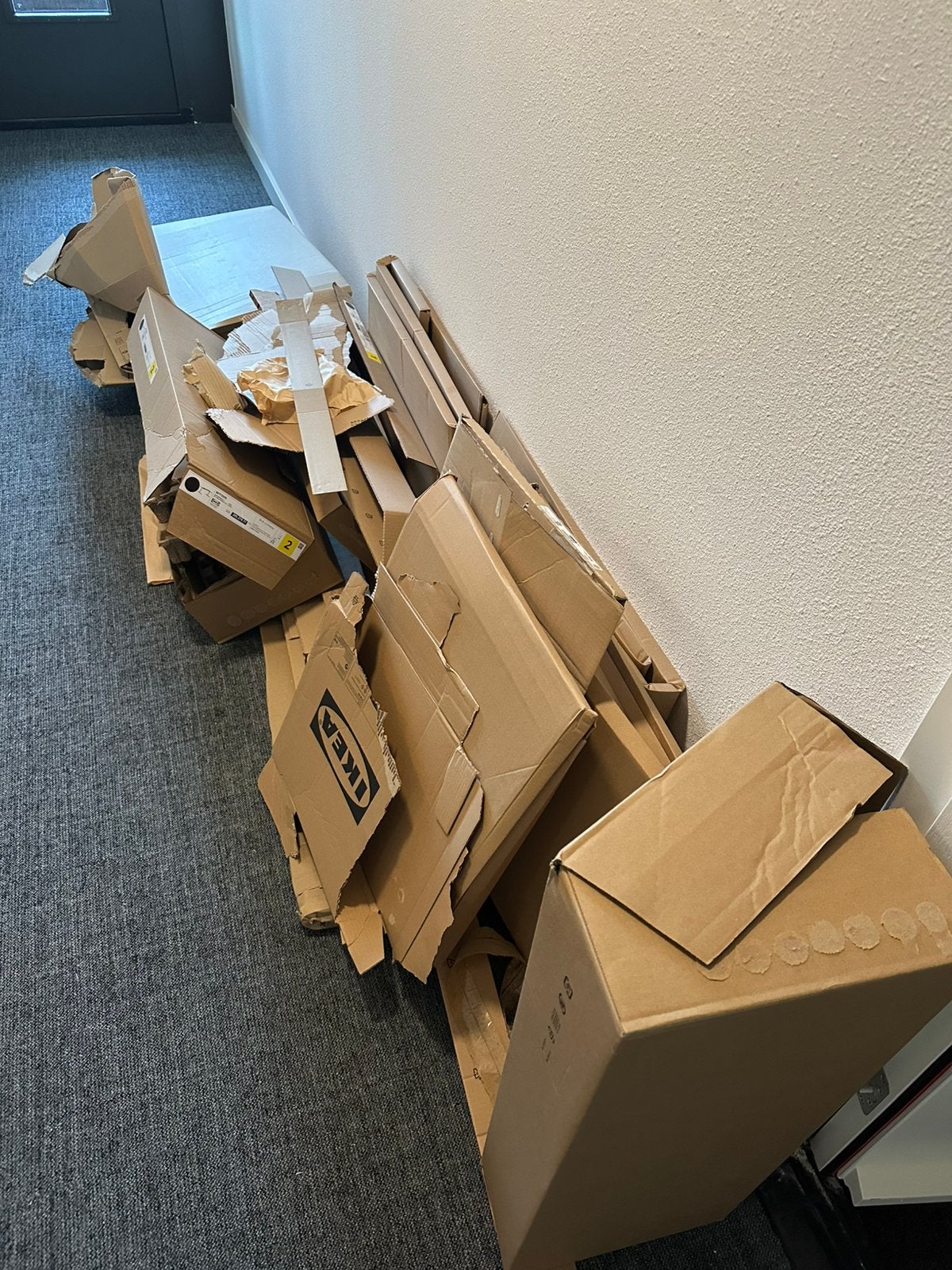Heel veel oud papier (Ikea dozen) op te halen in Uden, Minder dan 3 m³, Ophalen, Overige houtsoorten