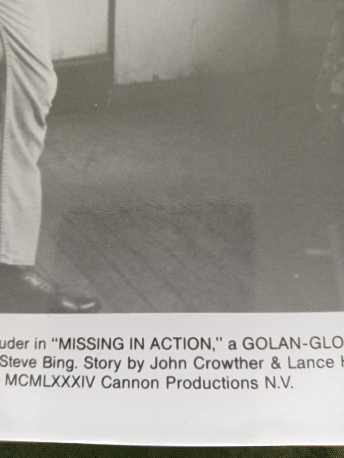Missing in Action - Originele filmfoto Chuck Norris, Ophalen of Verzenden, 1980 tot heden, Gebruikt, Overige onderwerpen