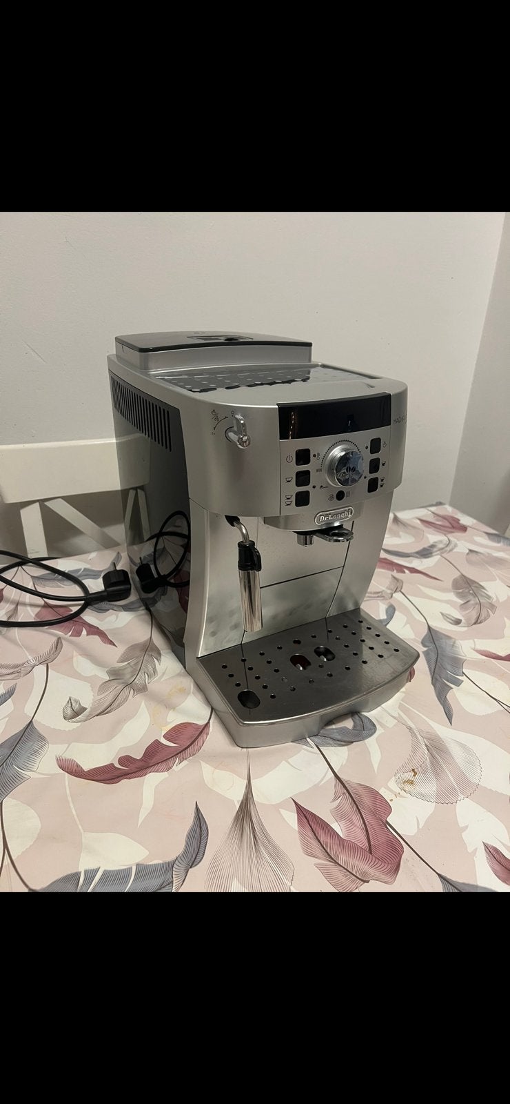 Delonghi magnifica S, Ophalen of Verzenden, Zo goed als nieuw, Koffiemachine