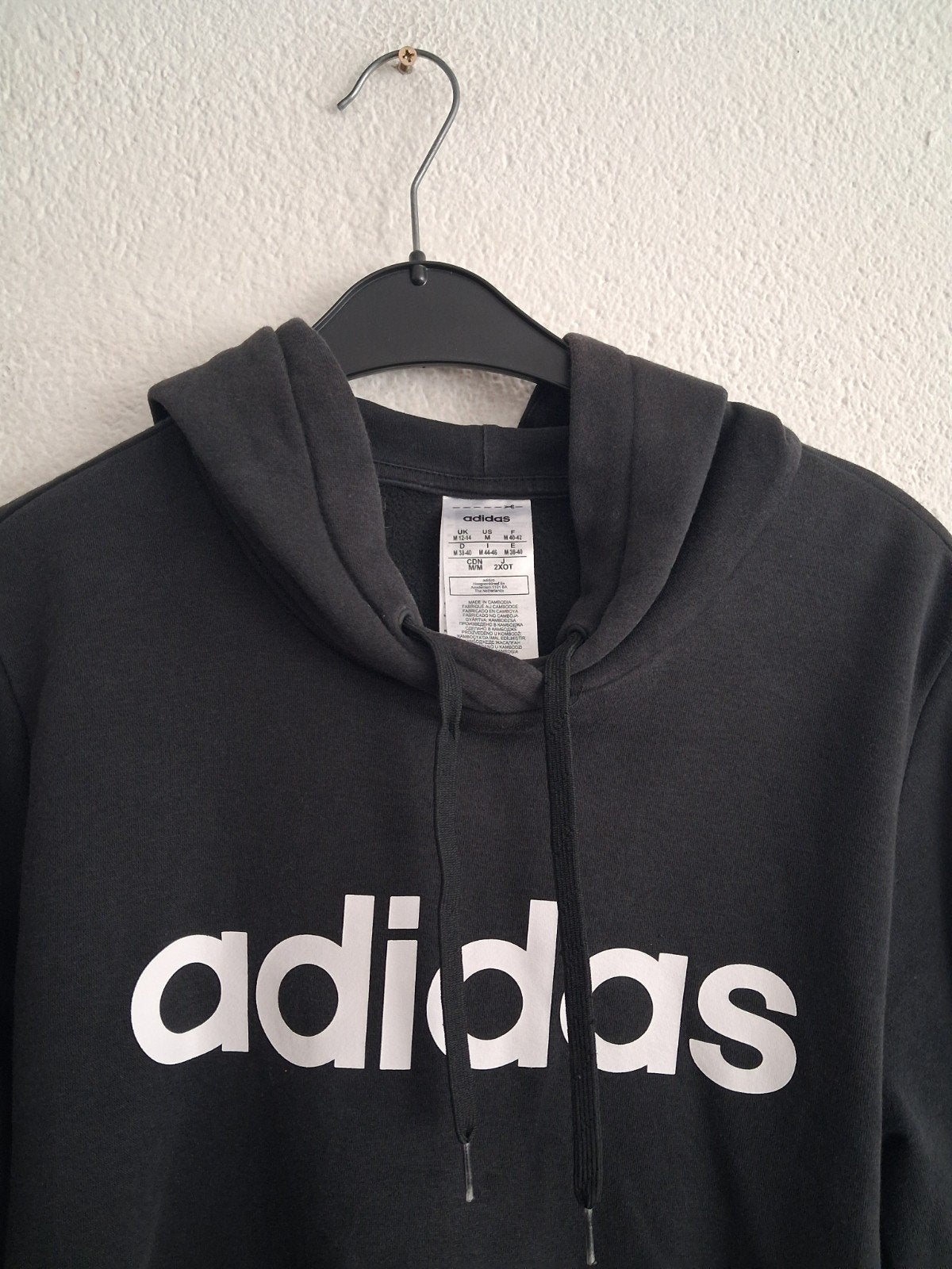 Adidas hoodie zwart met wit logo - Maat M, Maat 38/40 (M), Adidas, Zwart, Ophalen of Verzenden