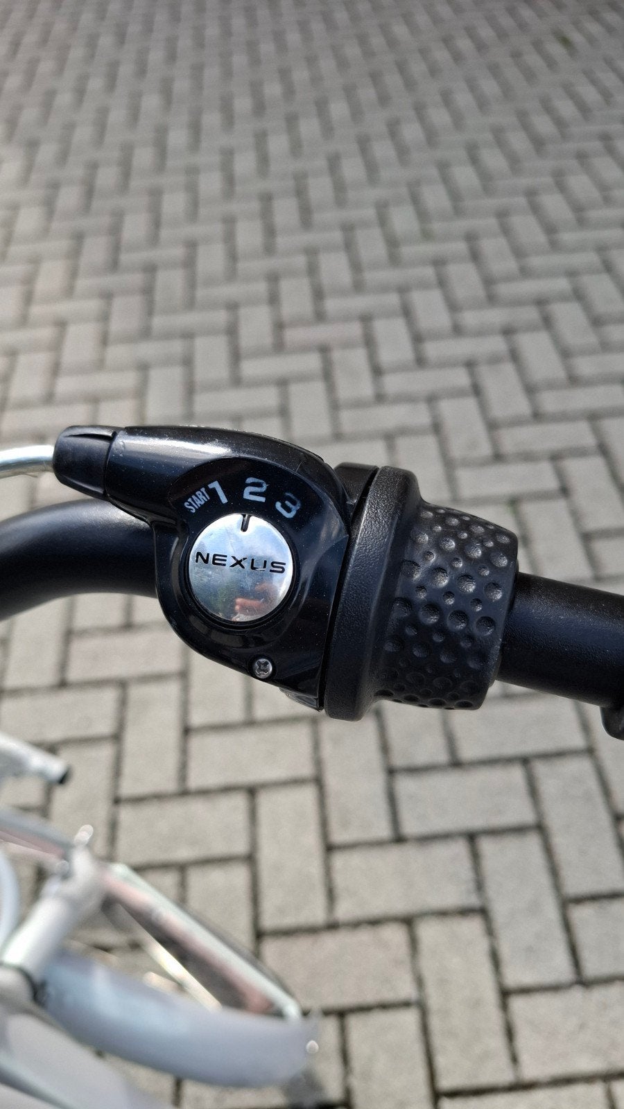 Foto 6 van Cortina Common Damesfiets - Zo goed als nieuw