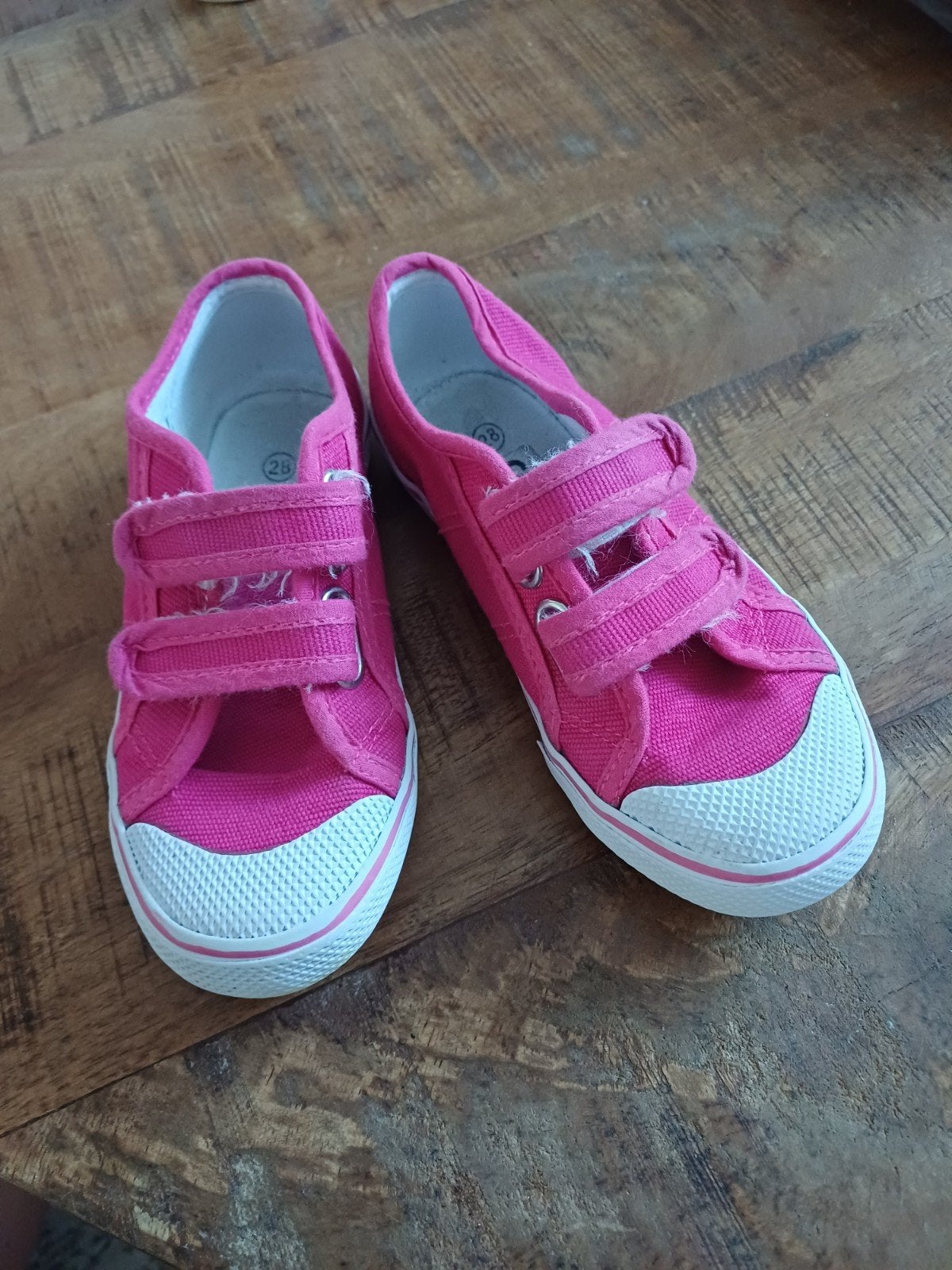 gymschoenen maat 28, Gebruikt, Meisje, Sportschoenen, Ophalen of Verzenden