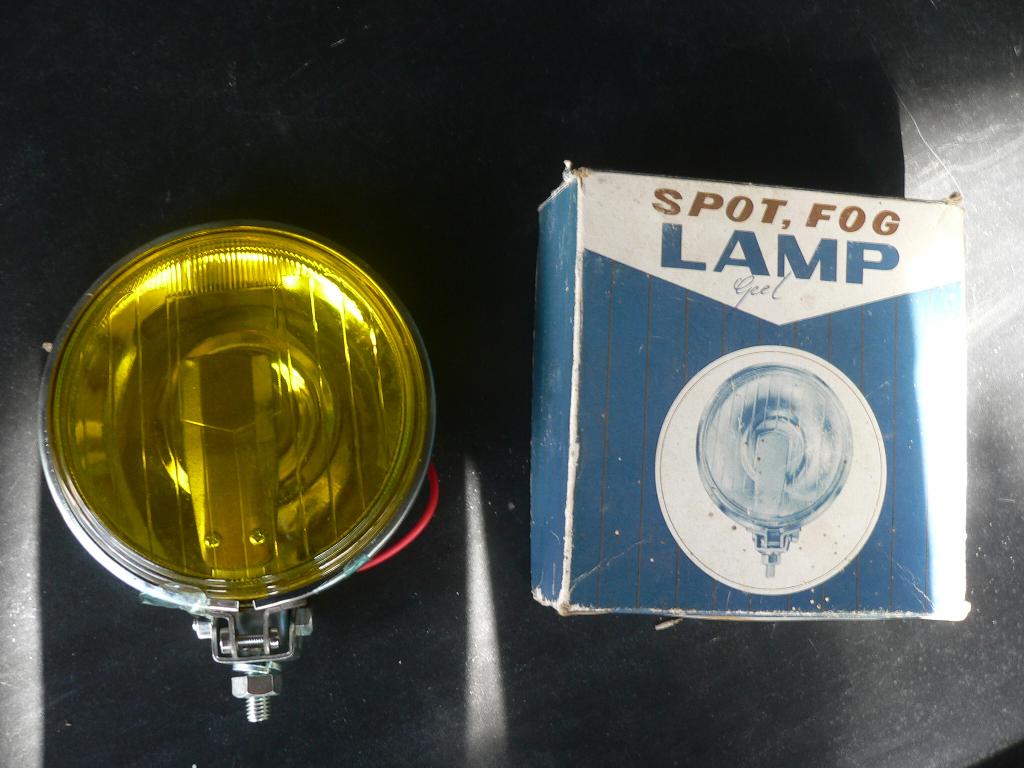MISTLAMP GEEL SPOT FOG NOS, Ophalen