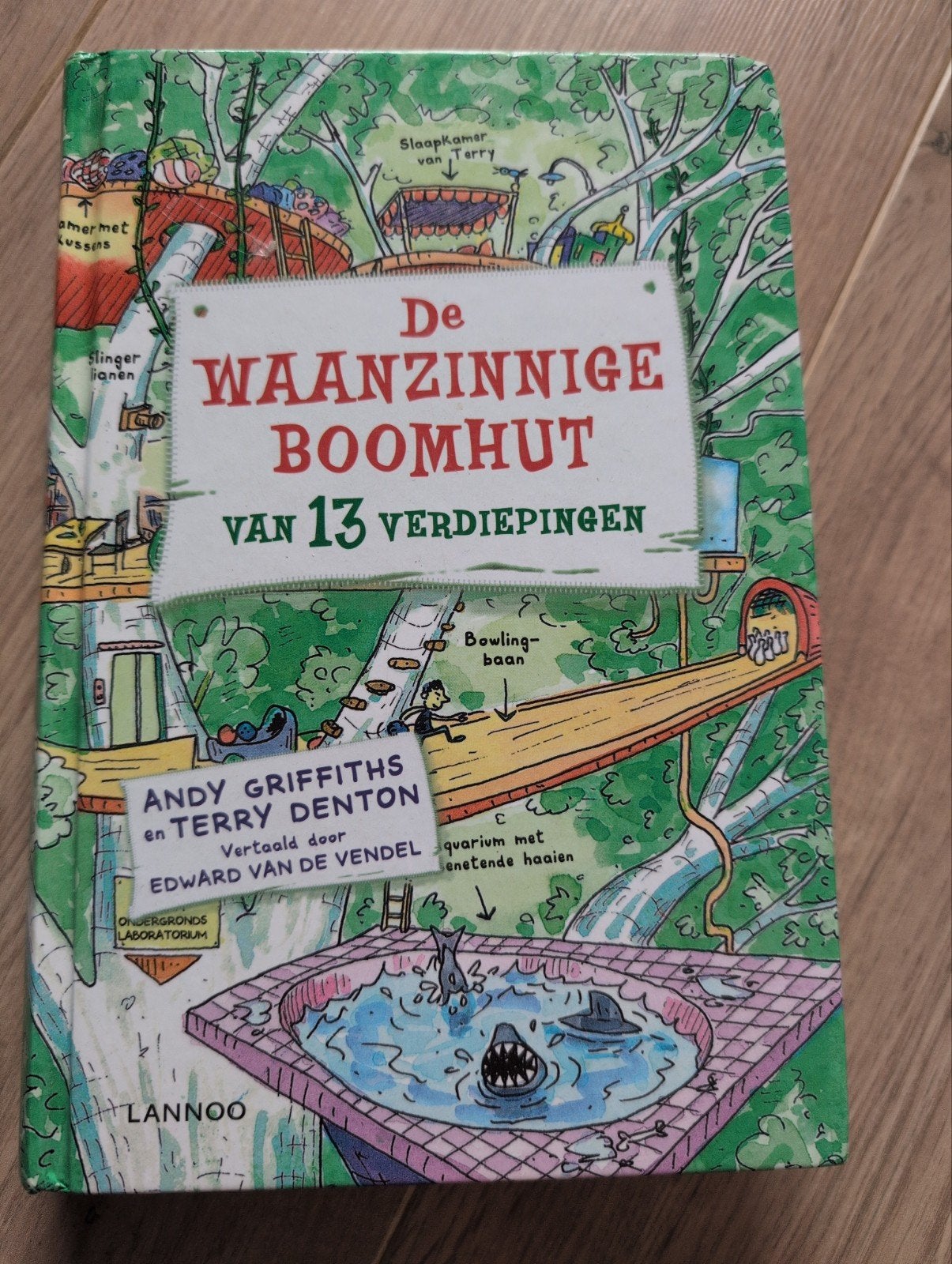 De Waanzinnige Boomhut van 13 Verdiepingen - Andy Griffiths, Ophalen of Verzenden, Zo goed als nieuw, Andy Griffiths en Terry Denton