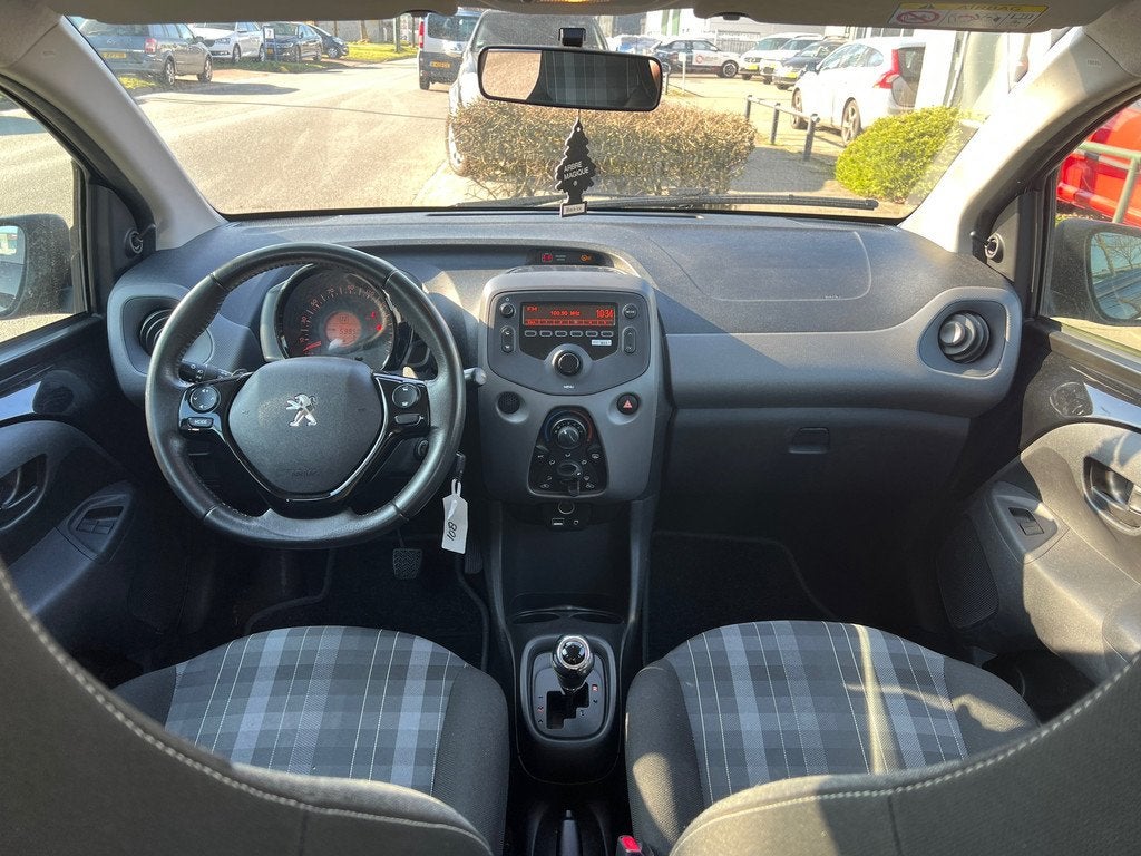 Peugeot 108 1.0 VTi Active *AUTOMAAT| APK 07-2027!, Auto's, Stof, Gebruikt, Euro 6, 4 stoelen
